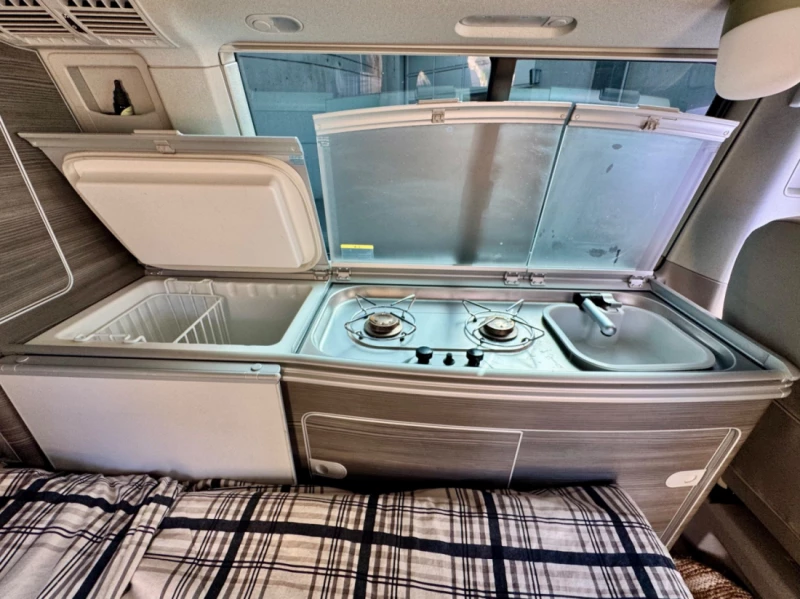 VW California T6 Bulli Campervan - Vevey, Schweiz
