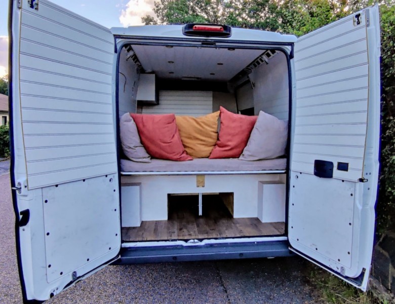 Peugeot Boxer Van 2.0 HDi Campingbus - Floda, Schweden
