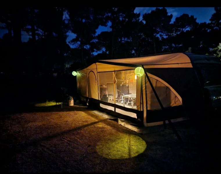 Bürstner Averso 480 TK Caravane - Birsfelden, Suisse