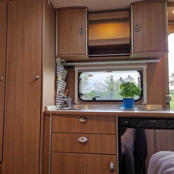 Bürstner Averso 480 TK Caravane - Birsfelden, Suisse