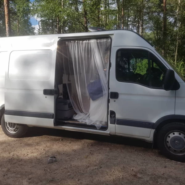 Nissan Interstar Van 2.5 dCi Campingbus - Enköping, Schweden