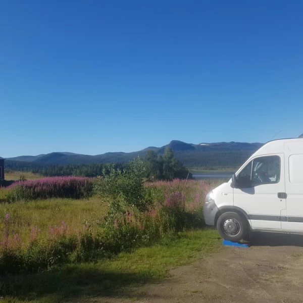 Nissan Interstar Van 2.5 dCi Campingbus - Enköping, Schweden