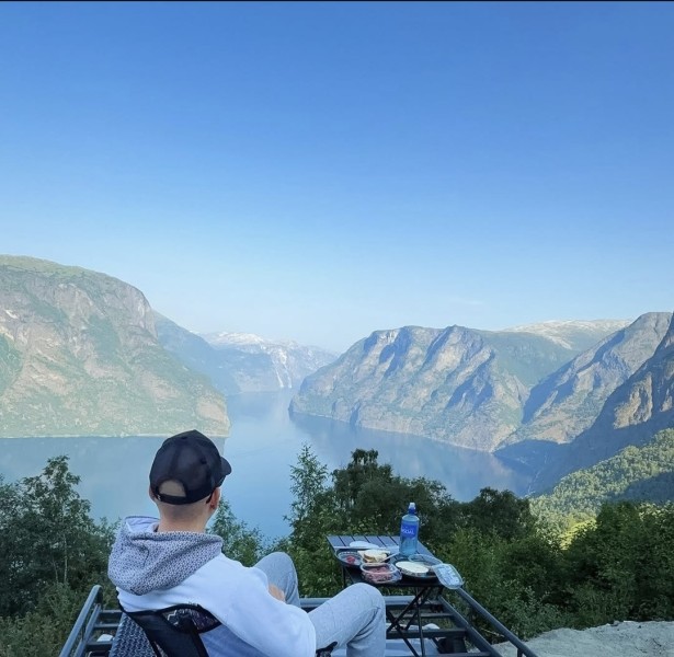 Opel Vivaro Campingbus - Laksevåg, Norwegen