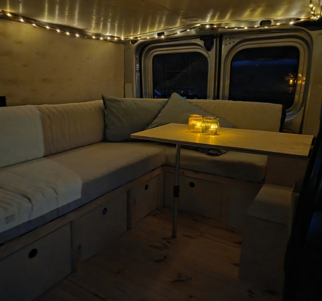Opel Vivaro Campingbus - Laksevåg, Norwegen