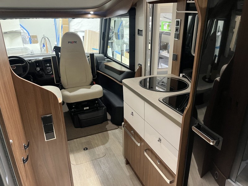Pilote G650 G7 Matkailuauto - Gislaved, Ruotsi