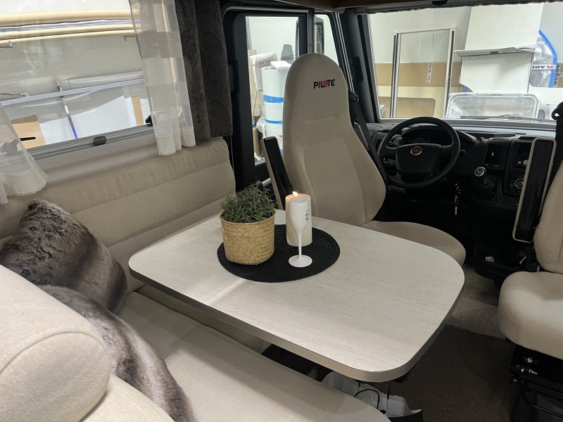 Pilote G650 G7 Matkailuauto - Gislaved, Ruotsi