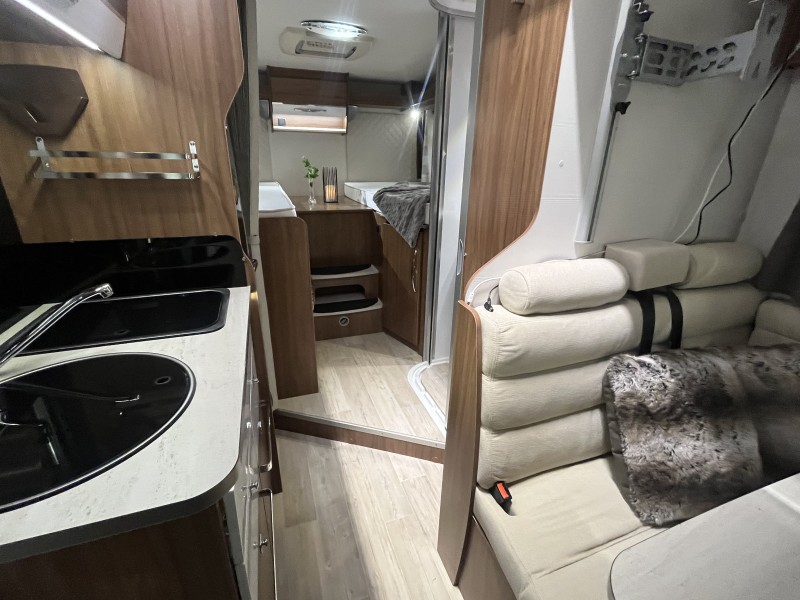 Pilote G650 G7 Matkailuauto - Gislaved, Ruotsi