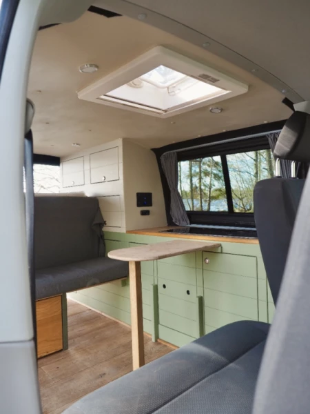 VW Transporter Campingbus - Uppsala, Schweden