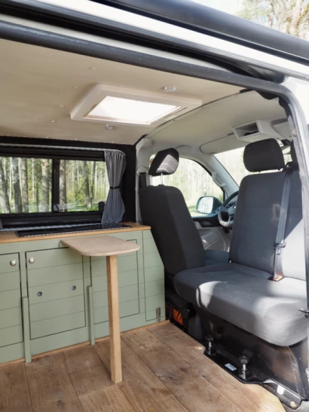 VW Transporter Campingbus - Uppsala, Schweden