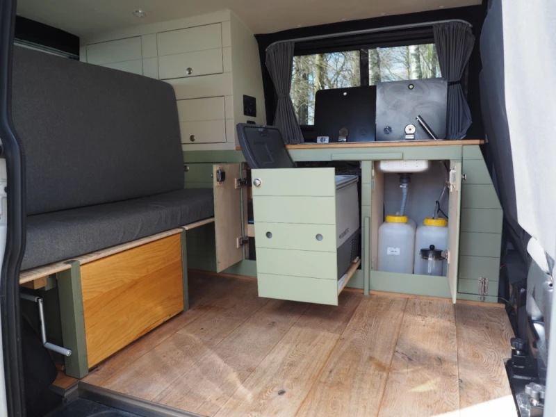 VW Transporter Campingbus - Uppsala, Schweden