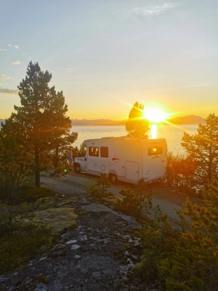 Trigano Autoroller Garage P Wohnmobil - Sogndal, Norwegen