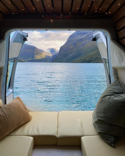 Volkswagen Transporter Campingbus - Sogndal, Norwegen