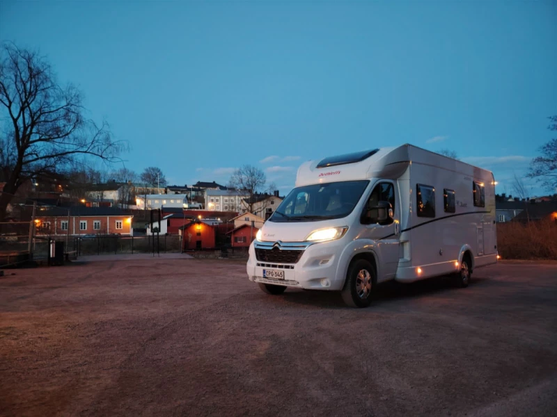 Dethleffs Just T7052 Dbm/Eb Matkailuauto (Sa) 3OV 2179CM3 Wohnmobil - Laukkoski, Finnland
