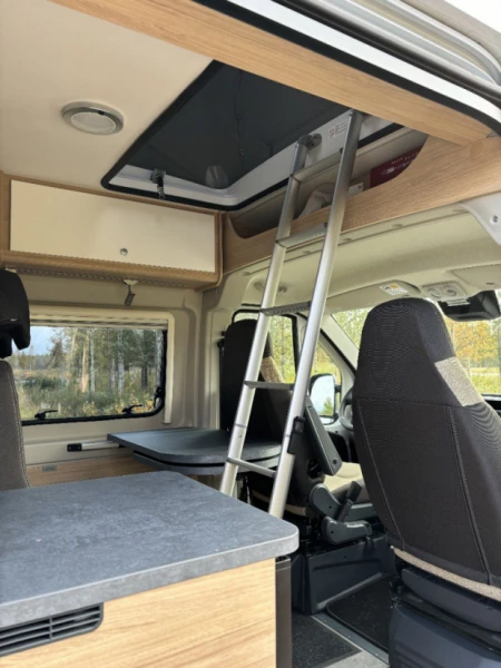 Roadcar KW 503 Matkailuauto (Sa) 4OV 2179CM3 Campingbus - Oulu, Finnland