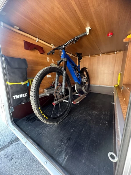 Ford Carado A 464 Wohnmobil - Tasch, Schweiz