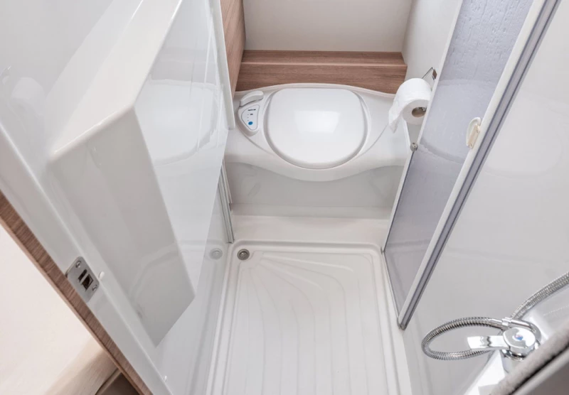 Fiat Ducato Lava / Alusta 140 Multijet 2.3 D Wohnmobil - Rovaniemi, Finnland