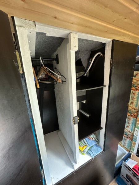 Ford Transit Campingbus - Gwatt, Schweiz