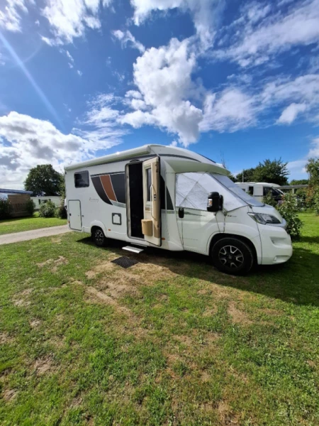 Bürstner Lyseo TD 690 G Harmony Wohnmobil - Steffisburg, Schweiz