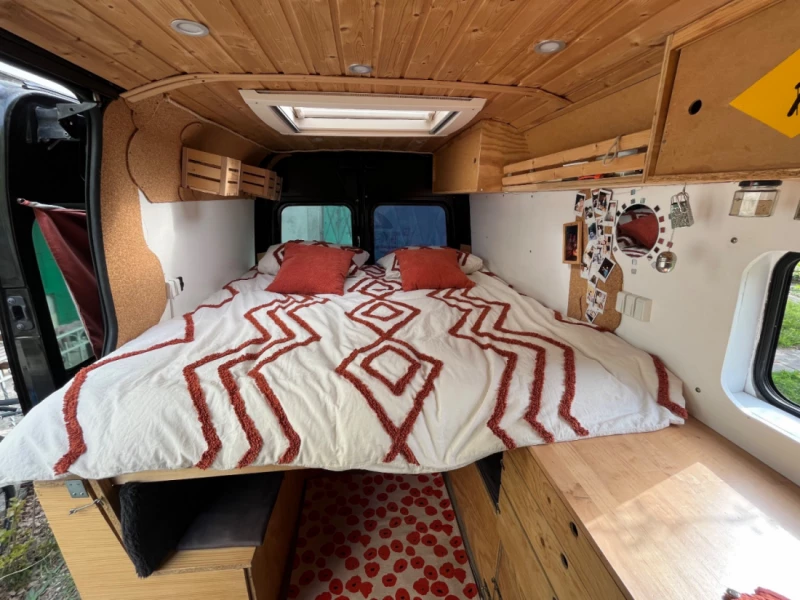 Renault MASTER Campingbus - Lausanne, Schweiz