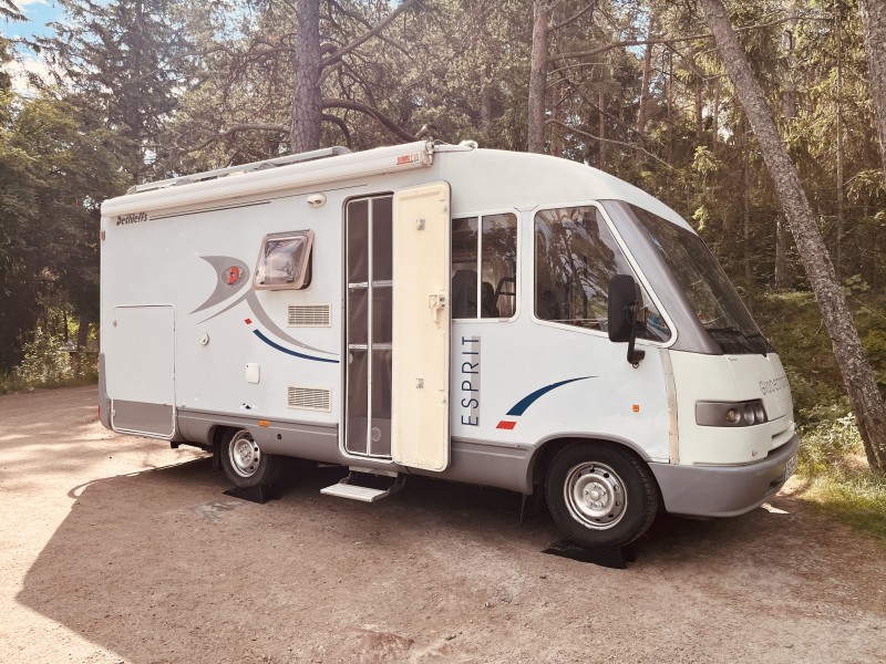 Fiat Dethleffs Globetrotter Camping-car - Falköping, Suède