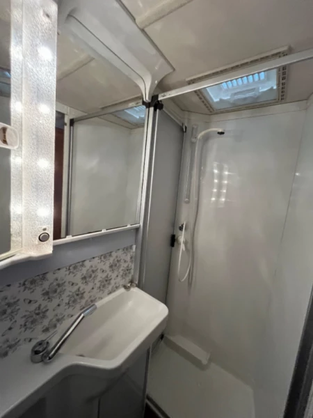 Fiat Ducato Hymermobil Wohnmobil - Falköping, Schweden