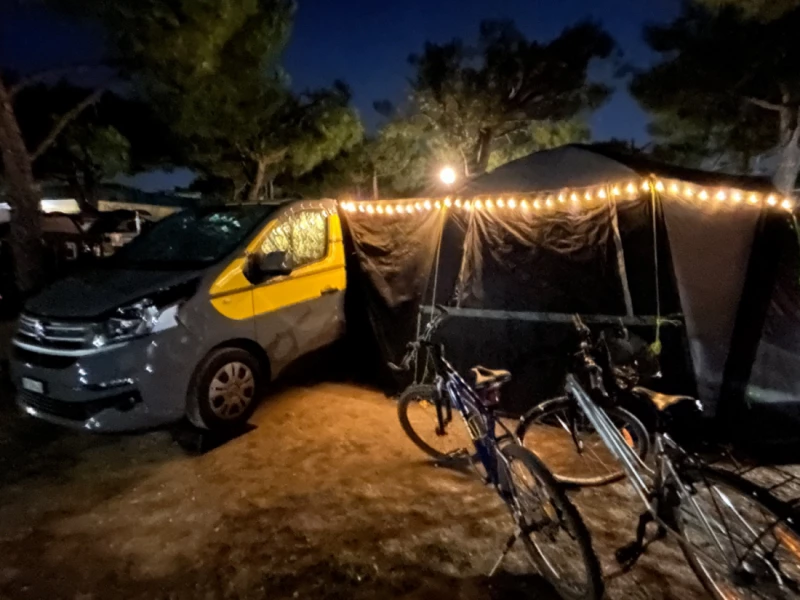 Fiat Talento 1.6 dCi Campingbus - Meilen, Schweiz
