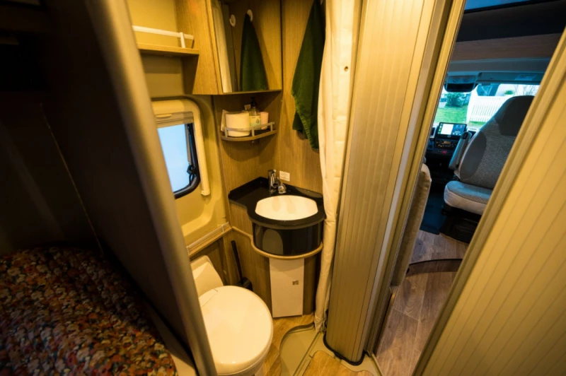 Citroën Pøssl 2win R Plus Family (hevetak) 165 HK Campingbus - Ålesund, Norwegen