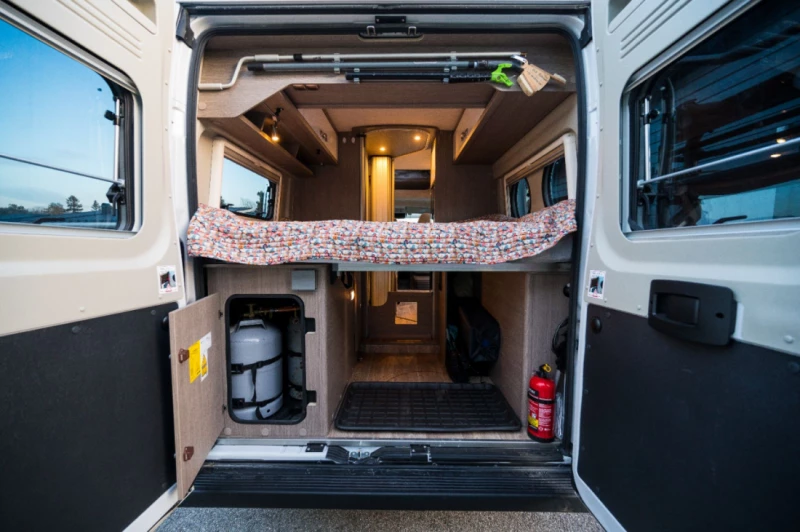 Citroën Pøssl 2win R Plus Family (hevetak) 165 HK Campingbus - Ålesund, Norwegen