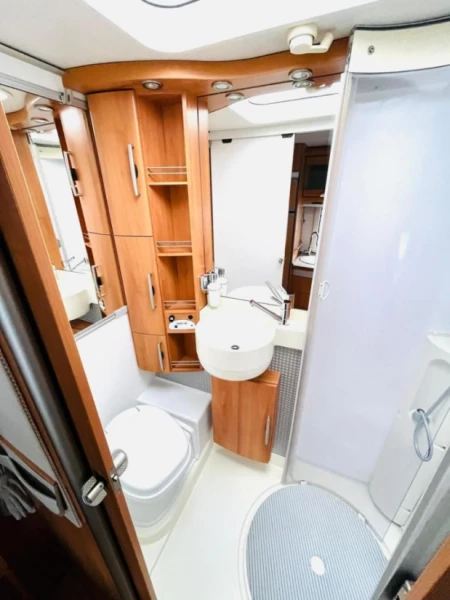 Hymer Camp 524 SL Wohnmobil - Vétroz, Schweiz