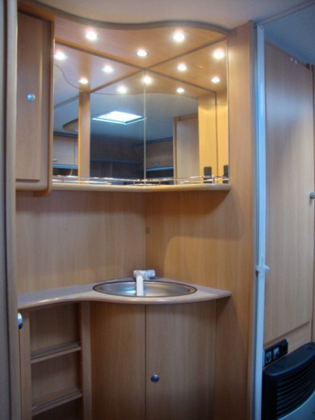 Dethleffs NewLine Wohnwagen - Sugiez, Schweiz