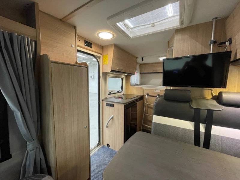 Capron V60 Matkailuauto (Sa) 3OV 1997CM3 Autocamper - Mäntyharju, Finland