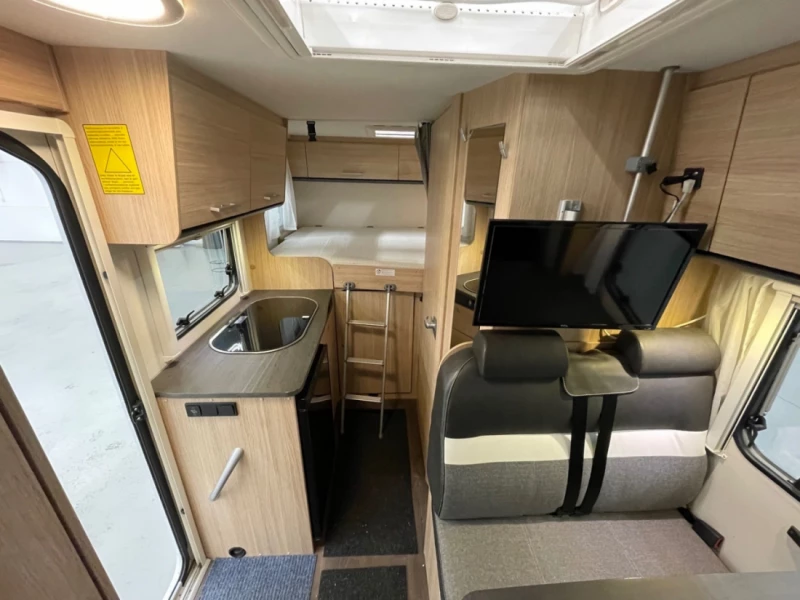 Capron V60 Matkailuauto (Sa) 3OV 1997CM3 Autocamper - Mäntyharju, Finland