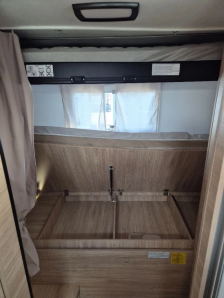 Chausson 720 Etape Line Wohnmobil - Corgémont, Schweiz