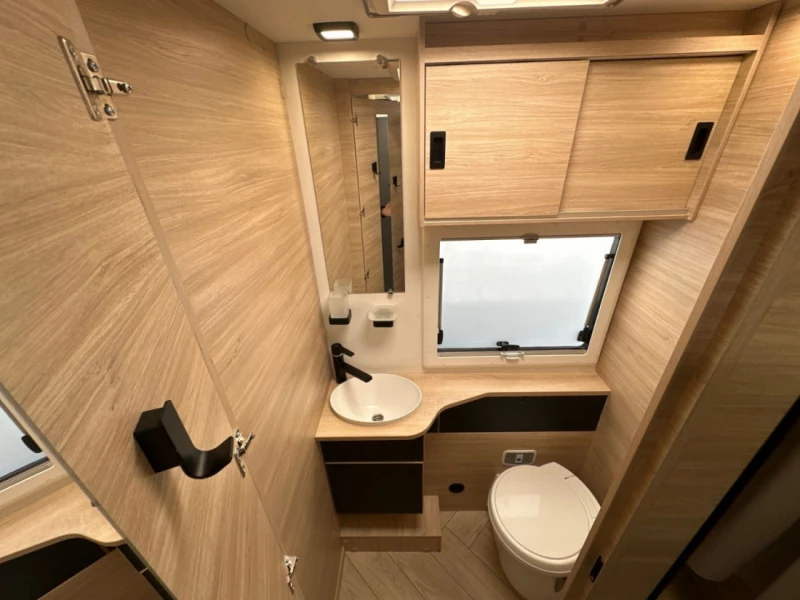Chausson 720 Etape Line Wohnmobil - Corgémont, Schweiz