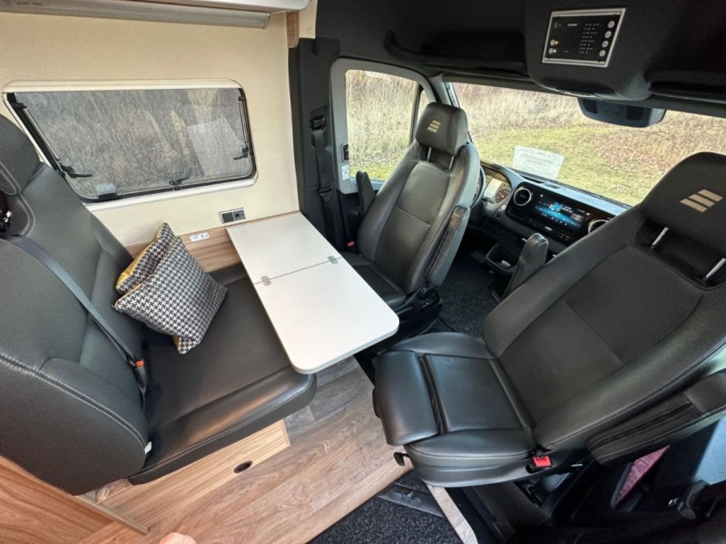 Hymer Grand Canyon S Crossover Campingbus - Västra Frölunda, Schweden
