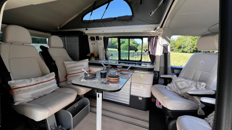 VW Westfalia Kepler 6 Campingbus - Neuchatel, Schweiz