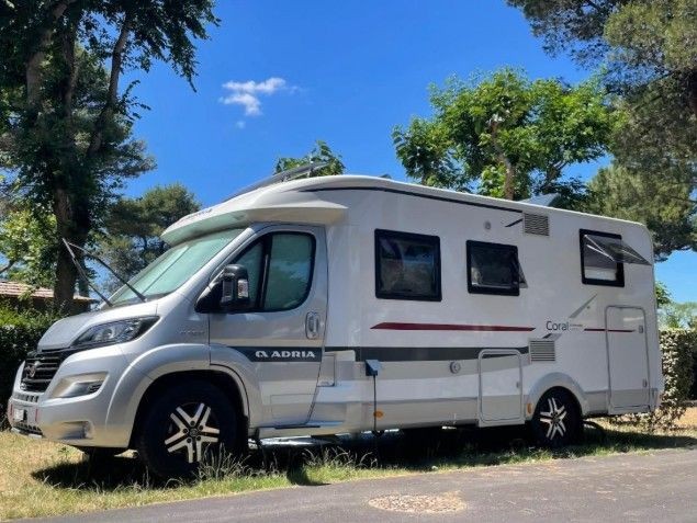 Adria Coral Wohnmobil - Uetikon am See, Schweiz