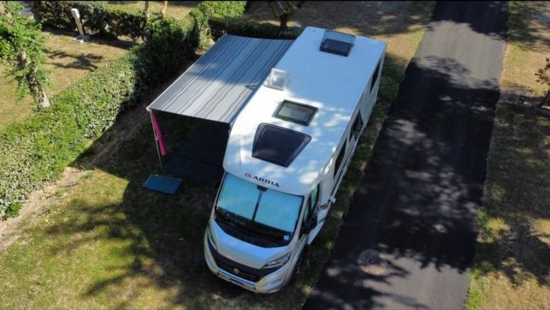 Adria Coral Wohnmobil - Uetikon am See, Schweiz