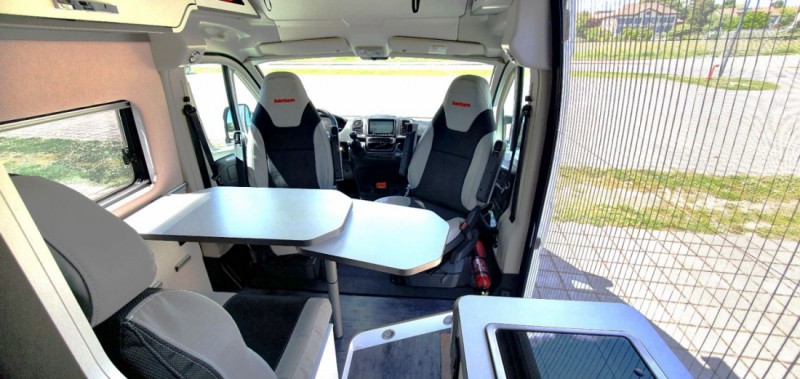 Pilote Bantam Van Pilote V600G-T Premium Bybobil - Aubonne, Sveits