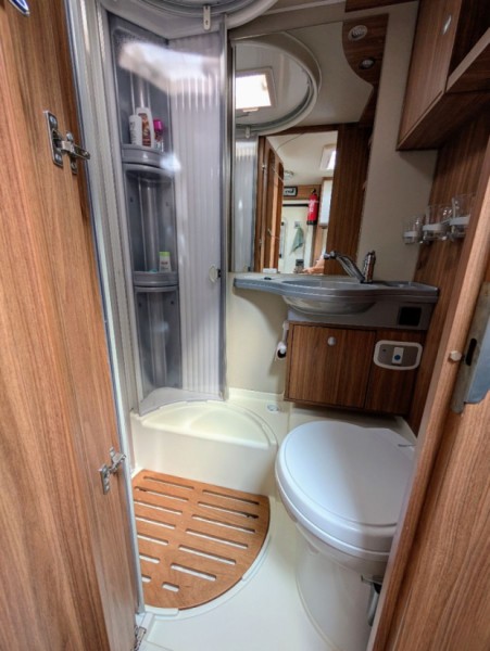 Carado A461 Camping-car - Ried-Brig, Suisse