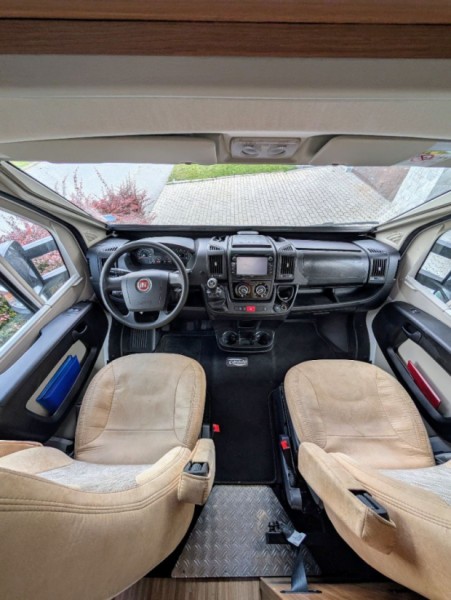 Carado A461 Camping-car - Ried-Brig, Suisse