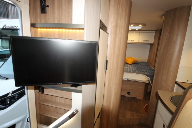 Bürstner Aviano i 700 Wohnmobil - Herdern, Schweiz