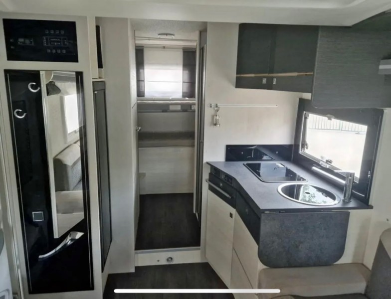 Chausson 720 Titanium Premium Wohnmobil - Cournillens, Schweiz