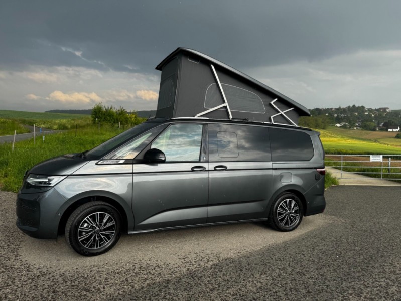 VW California Beach Camper Wohnmobil - Lausanne, Schweiz