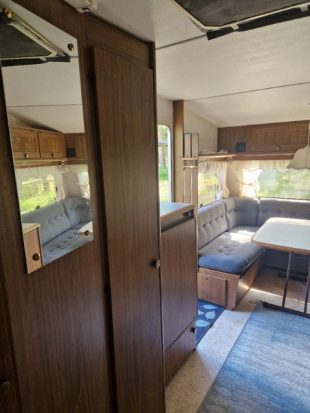 Polar Polar 550 GL Wohnwagen - Klintehamn, Schweden