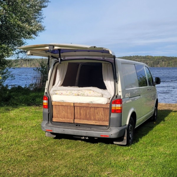 VW Transporter 2.5 TDi Campingbus - Sundbyberg, Schweden