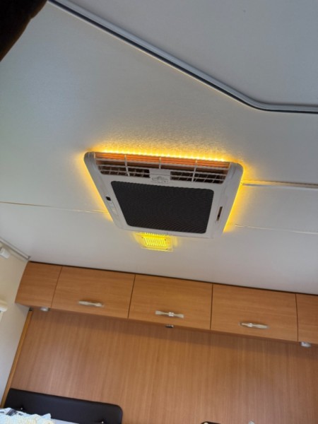 Challenger Genesis 54 M12 Sunroof Motorhome - Bjorøyhamn, Norway
