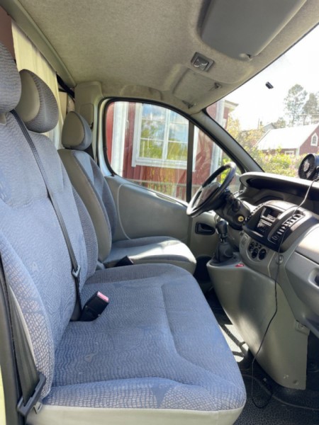 Renault Trafic Van 1.9 dCi L Campingbus - Vendelsö, Schweden