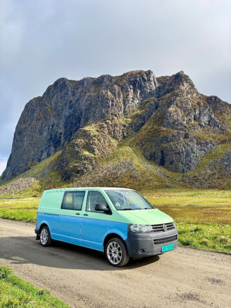 Volkswagen Transporter Campingbus - Bøstad, Norwegen