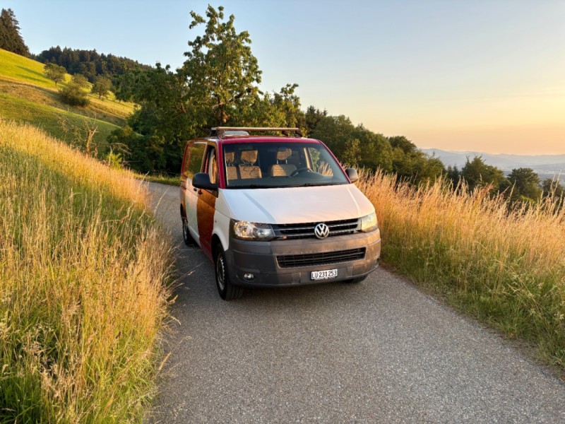 VW T5 Campingbus - Root, Schweiz